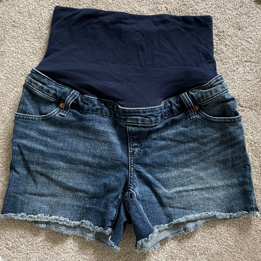 GAP maternity fringed jean shorts